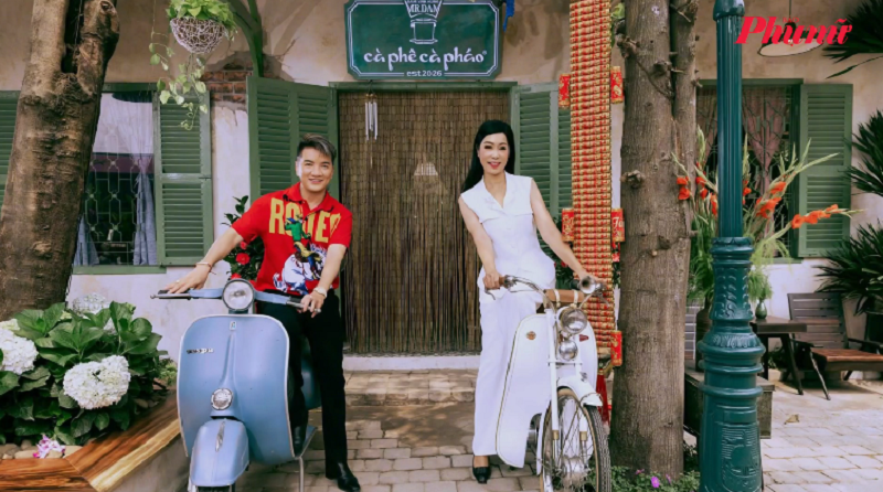 Vì sao Đàm Vĩnh Hưng tạm đóng cửa quán cà phê ở ''khu nhà giàu'' sau nửa tháng hoạt động?